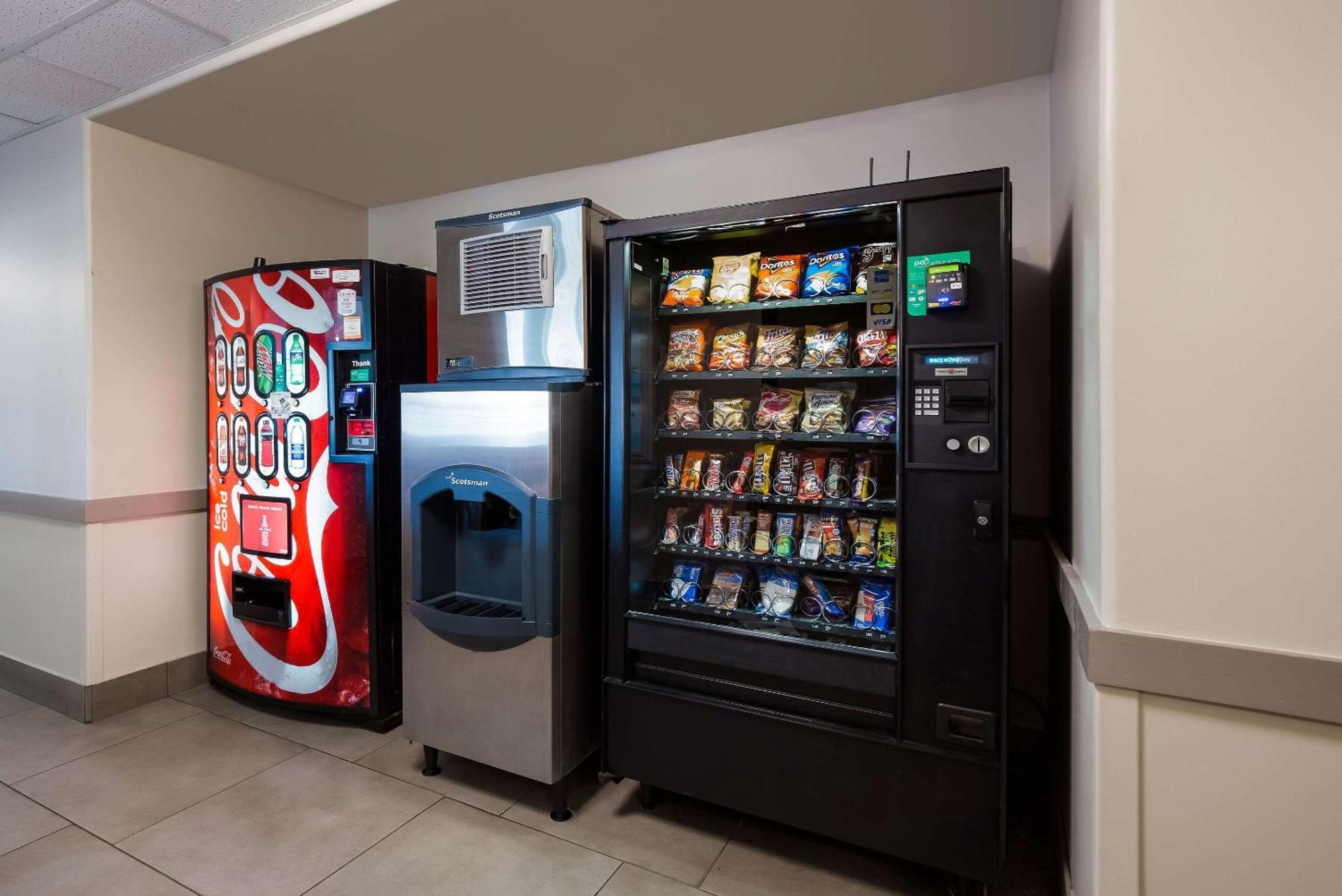 Country Inn & Suites By Radisson, Marion, Il Bagian luar foto