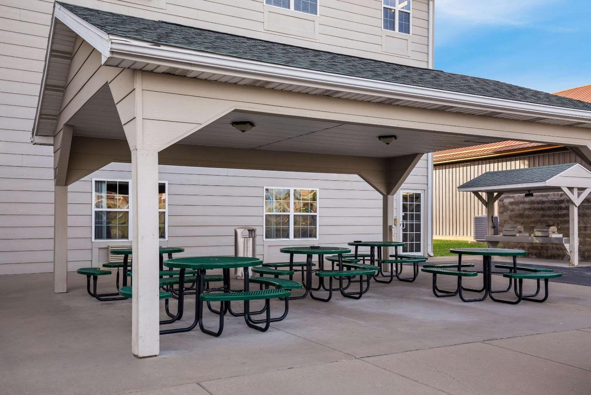 Country Inn & Suites By Radisson, Marion, Il Bagian luar foto